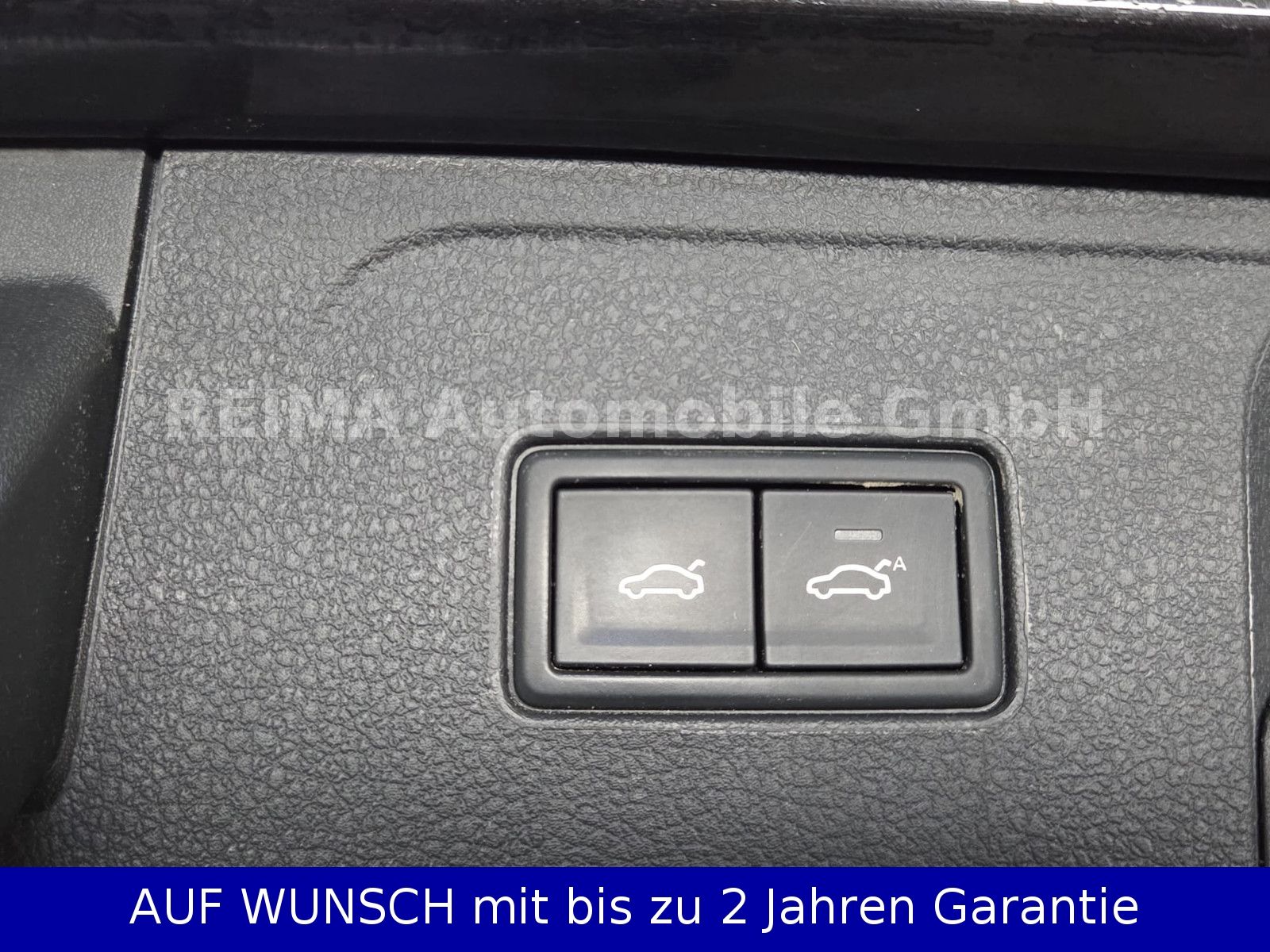 Fahrzeugabbildung Volkswagen Passat Variant 1,4i GTE Hybrid, Massage, LED