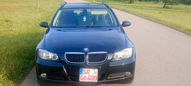 BMW 320i  TOURING     El-AHK