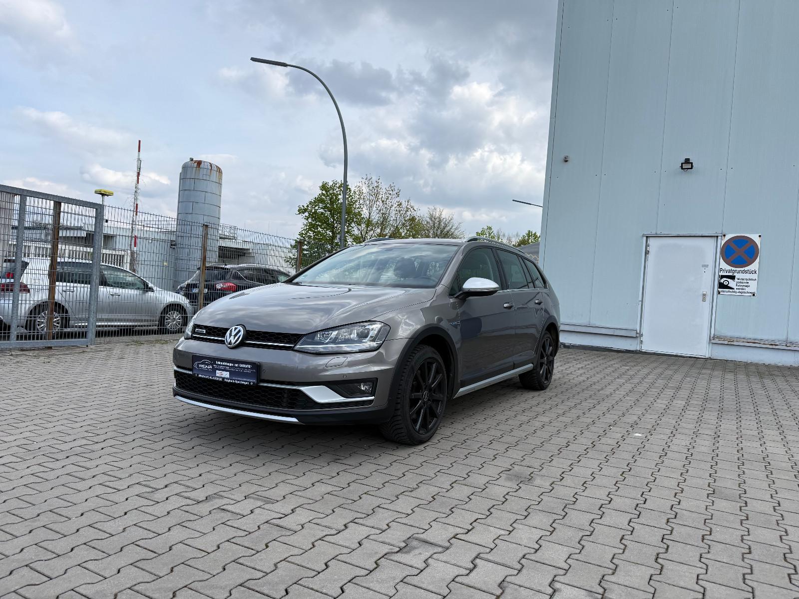 Volkswagen Golf 1.8 TSI DSG 4MOTION BMT Alltrack