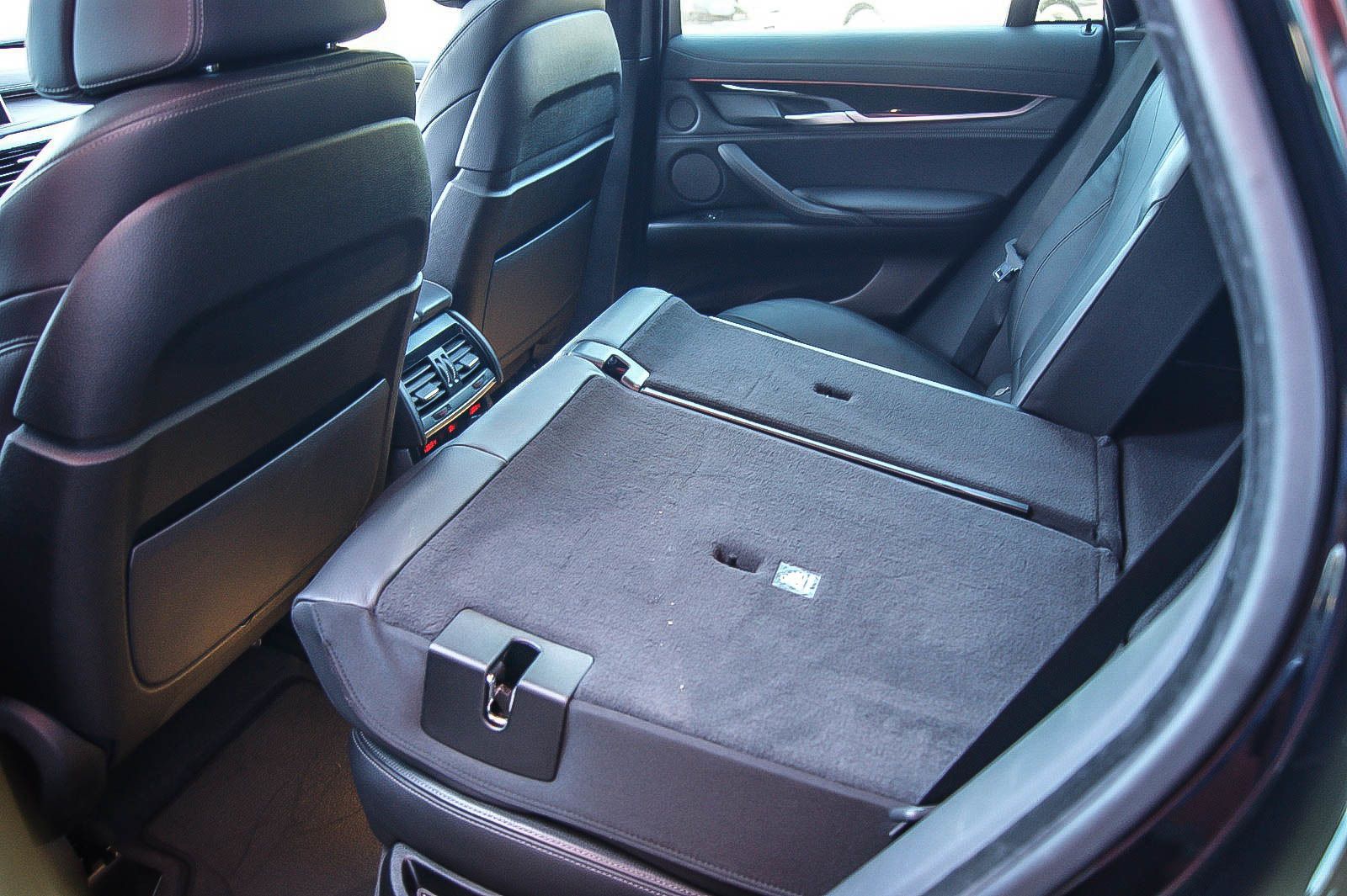 Fahrzeugabbildung BMW X6 M50 M-SPORT 22'' BREYTON ESSD KAMERA STDHZG 2