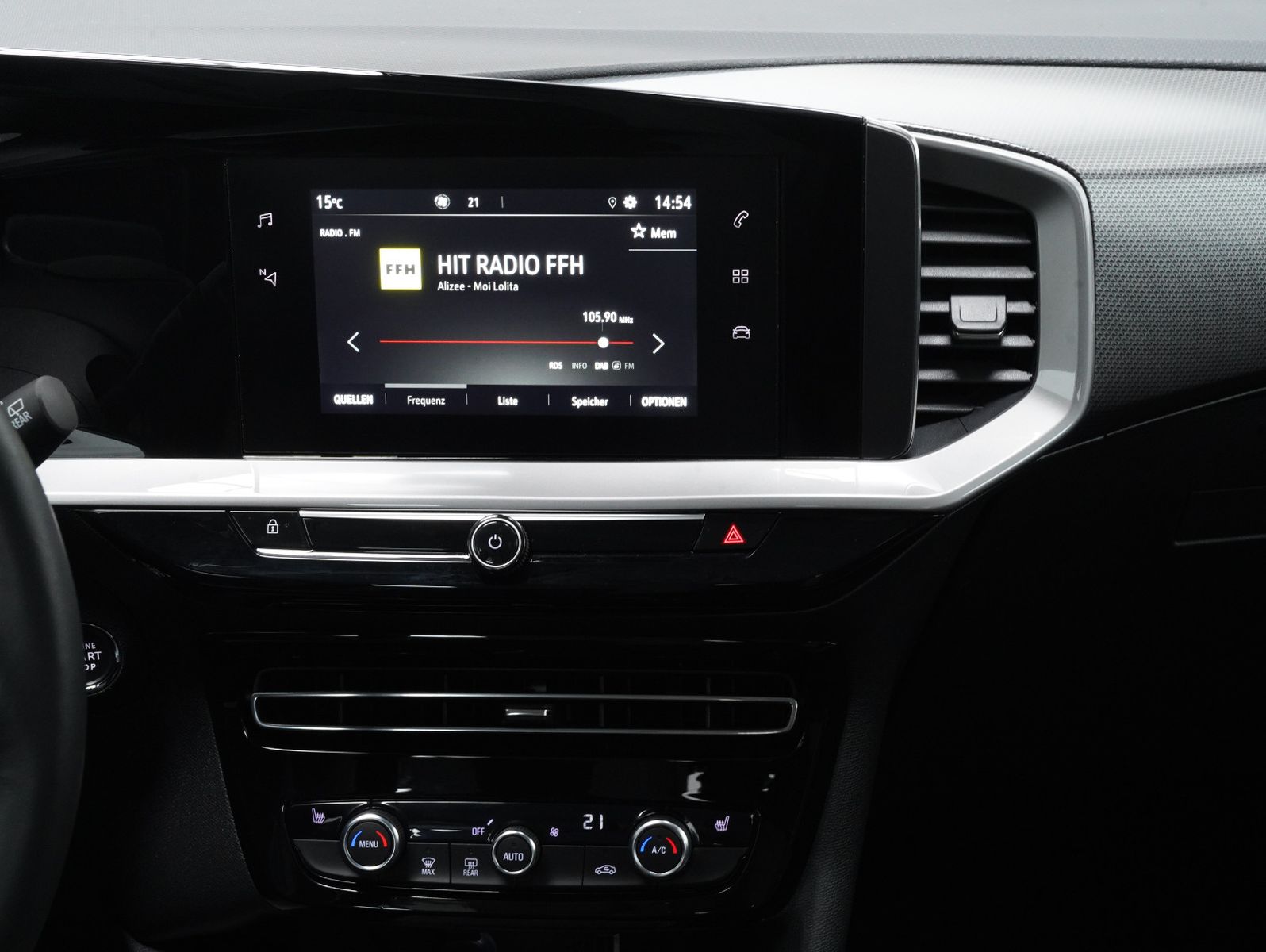 Fahrzeugabbildung Opel Mokka-e Elegance 50KWH/11KW/WÄRMEPUMPE/SOH