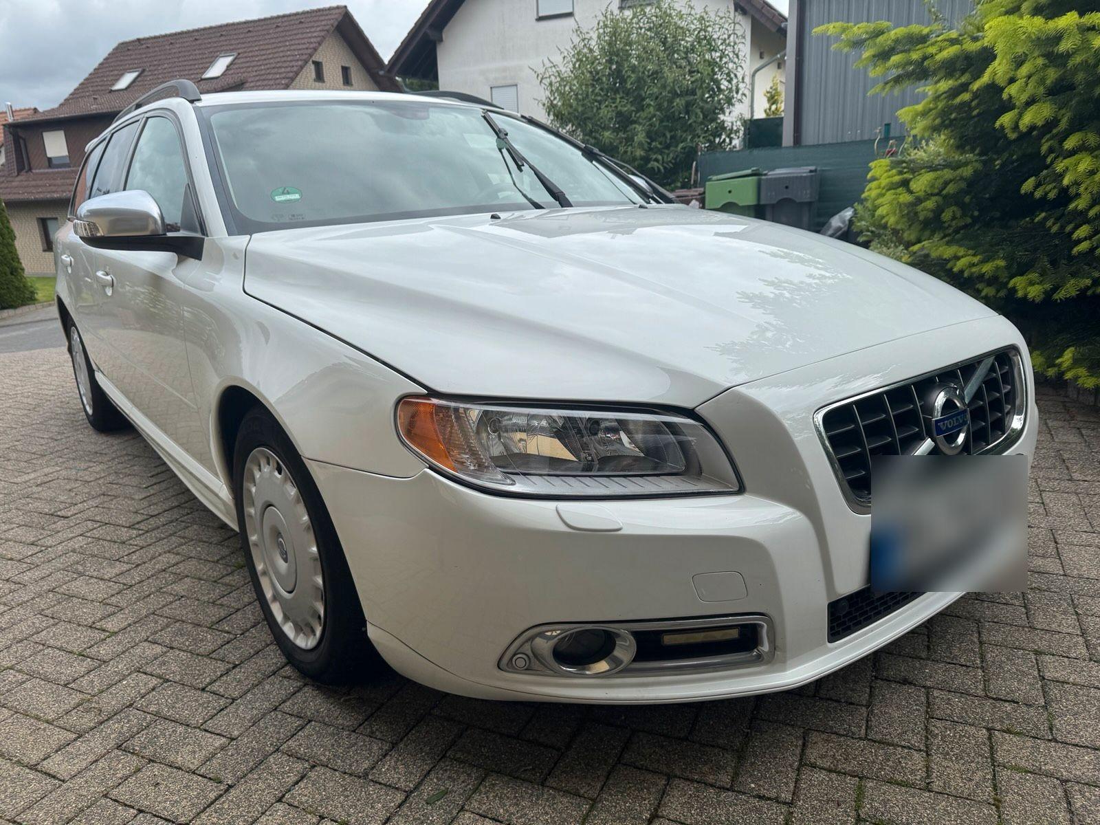 Volvo V70 2010 — photo 5