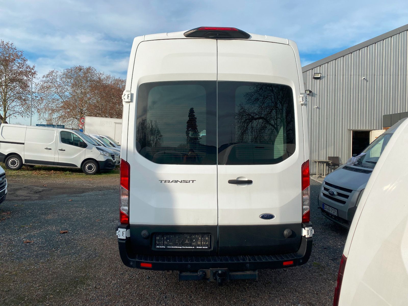 Fahrzeugabbildung Ford TransitKasten350 L4H3 Trend,AHK,Navi,Kamera,SHg