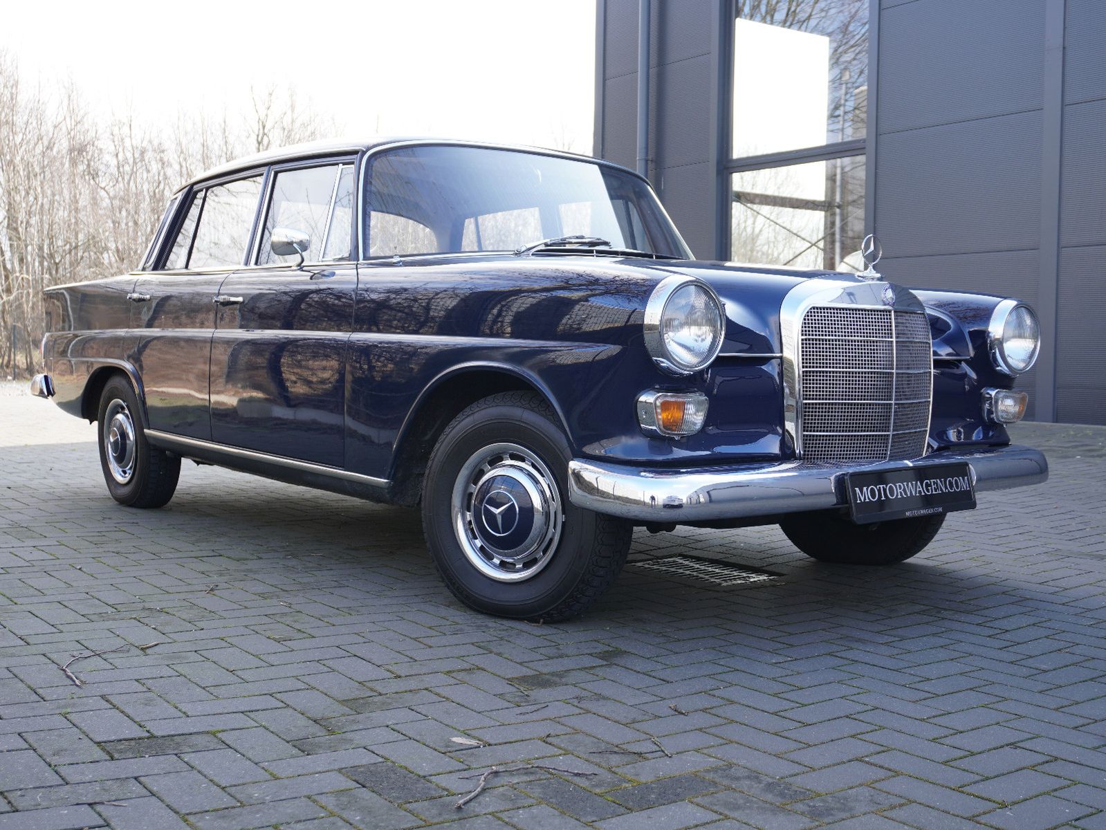 Fahrzeugabbildung Mercedes-Benz 200