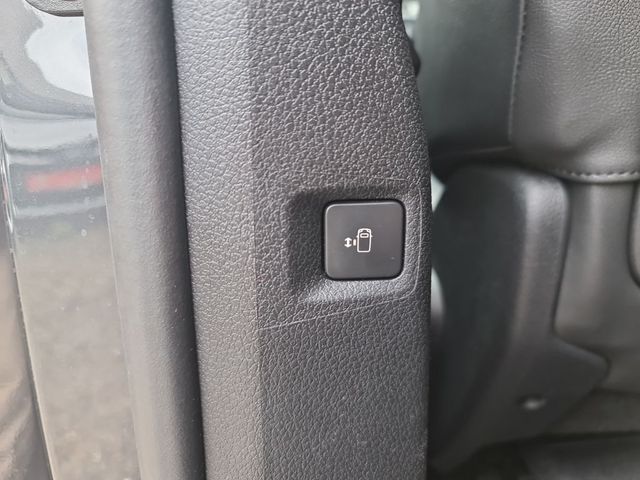 Proace 2,0-l-D-4D L1 6 Sitzer Autm. Verso Lounge