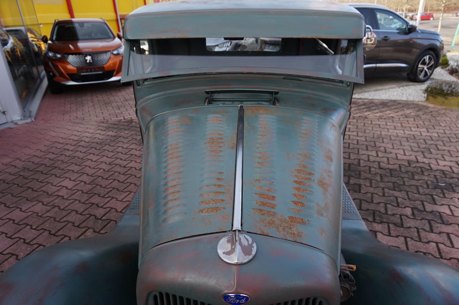 Ford Pickup 1932 V8 "Ford Outlaw Speed Shop" Hot Rod