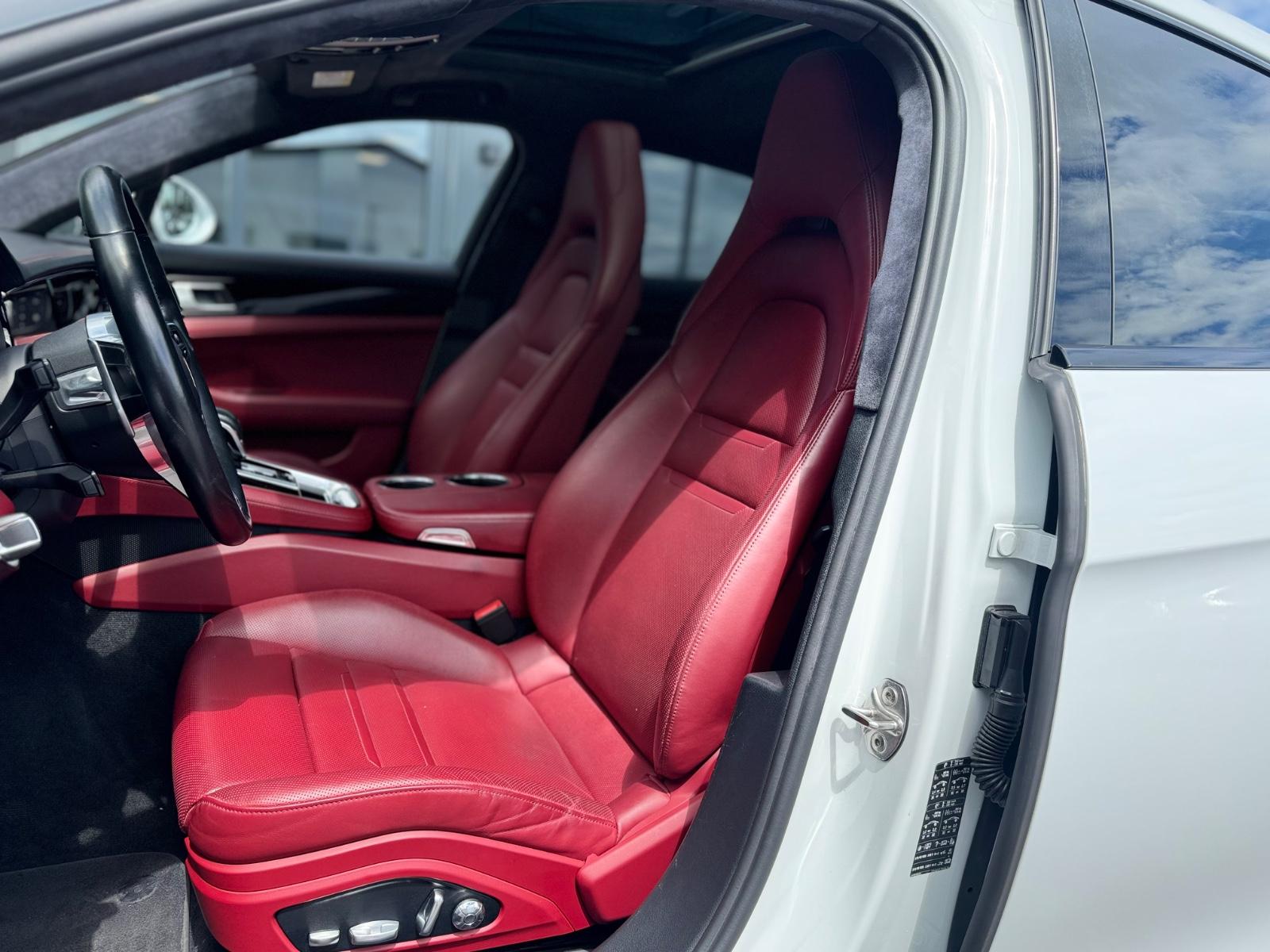 Porsche PANAMERA GTS*SPORT-DESIGN*SOFTCLOSE*SPORT-ABGAS*