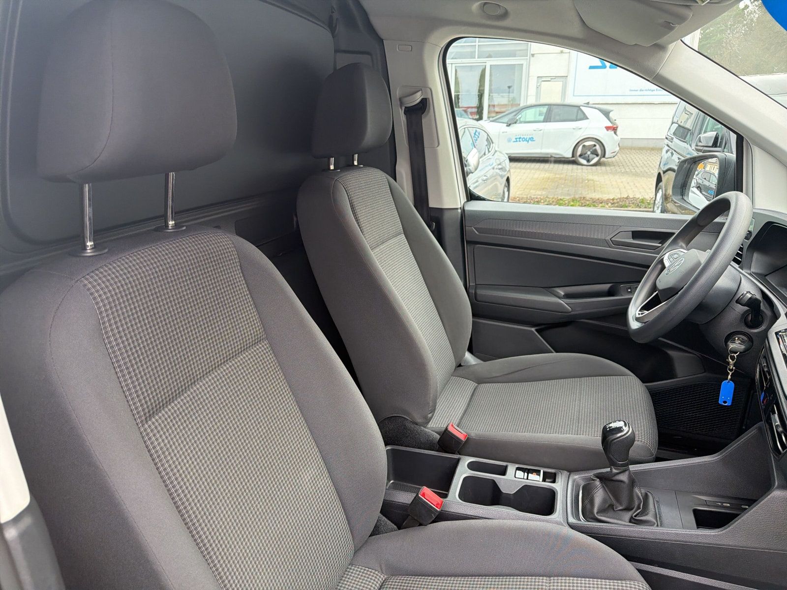 Caddy Cargo TDI Apple CarPlay AZV Klima