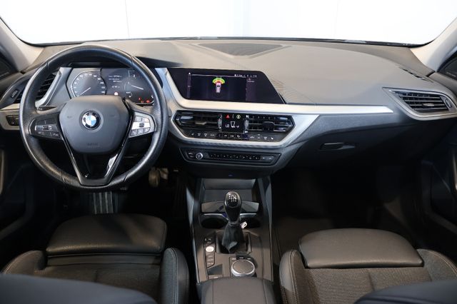BMW 118 d HK+LANE+PDC+17"+AHK