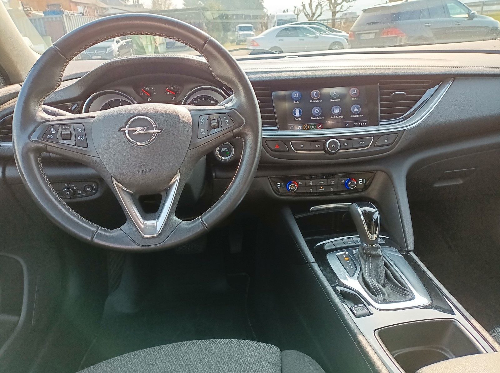 Fahrzeugabbildung Opel INSIGNIA B+SPORTSTOURER+BUSINESS+KAMERA+AHK+SH++