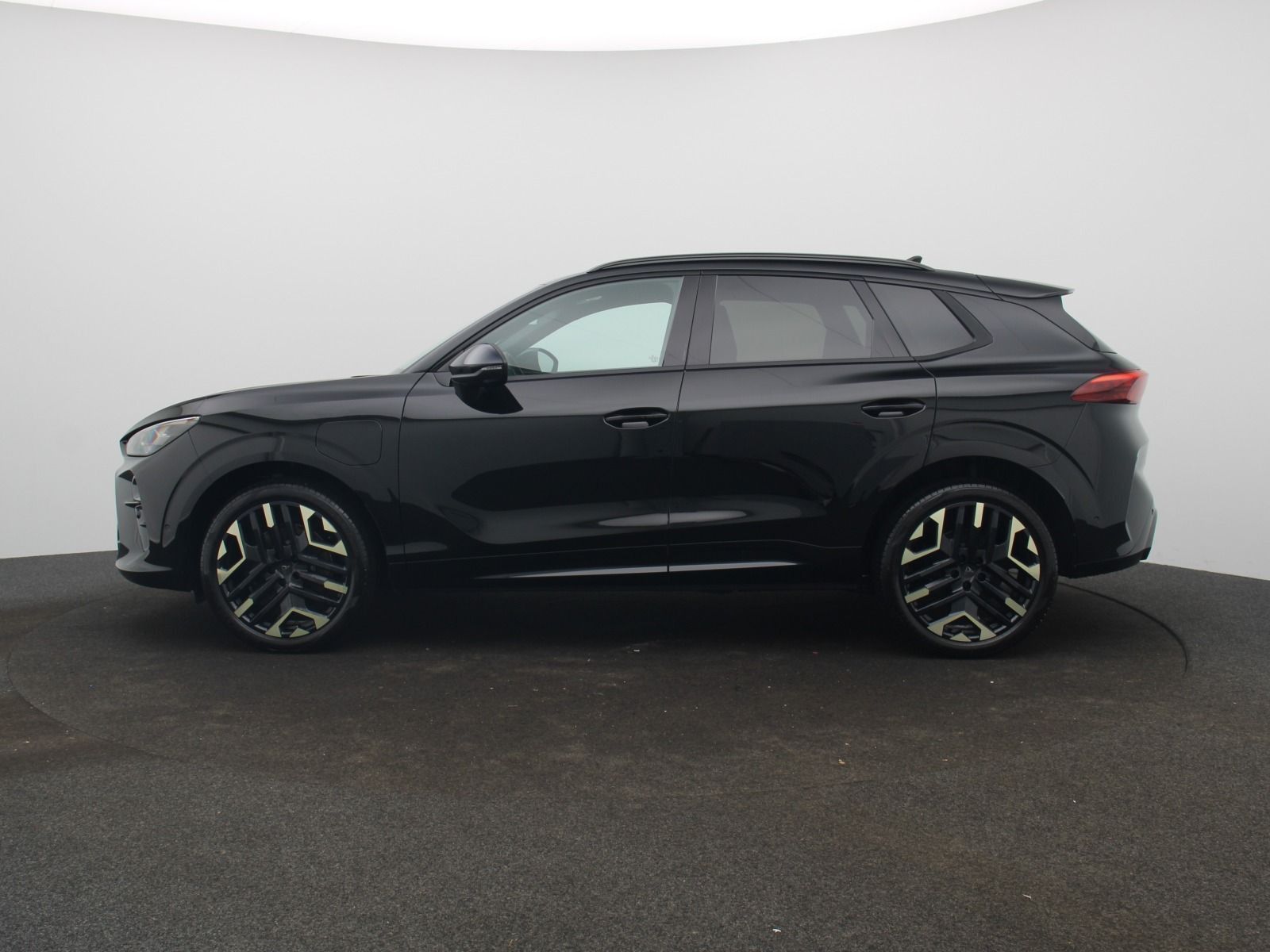 Cupra Terramar VZ Tribe Edition 1.5e-Hybrid Pano AHK foto 4