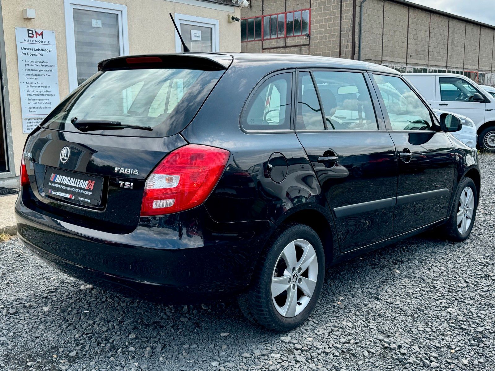 Fahrzeugabbildung SKODA Fabia 1.2 TSI Combi Elegance DSG Automatik Klima