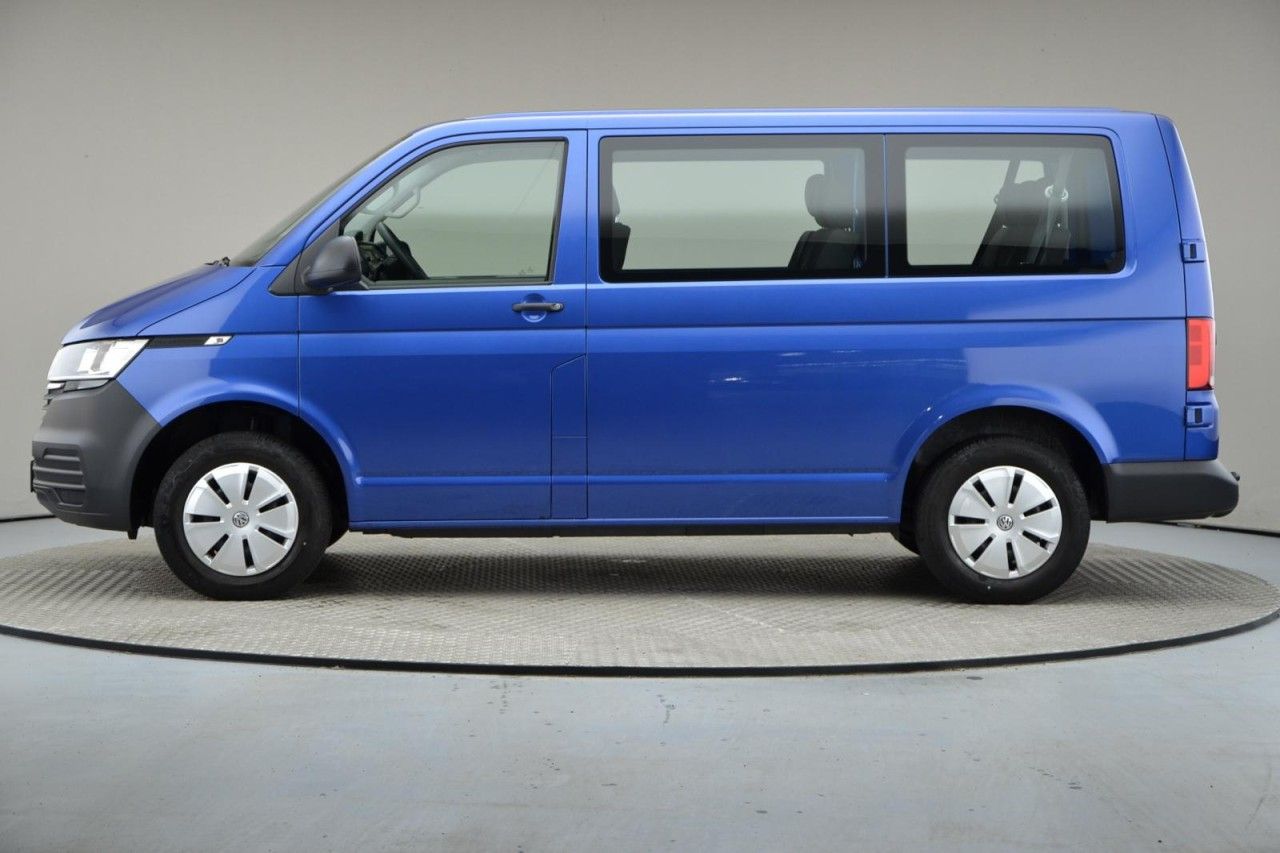 Fahrzeugabbildung Volkswagen T6.1 Transporter Kombi 2.0l TDI 81kW 5-Gang AHK