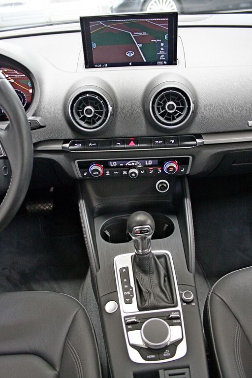 Audi A3 1.4 TFSI S-LINE ACC BANG & OLUF PANO LEDER