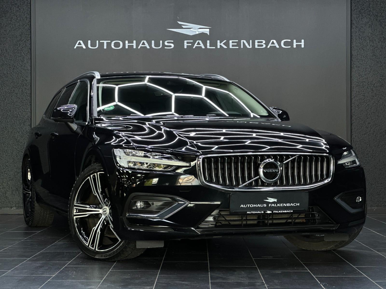 Volvo V60*B4*KOMBI*INSCRIPTION*AHK*LEDER*MEMORY*1.HAND