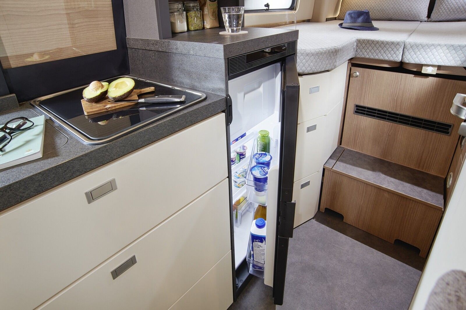 Fahrzeugabbildung Malibu Genius 641 LE Klimaautomatik, Radio DAB