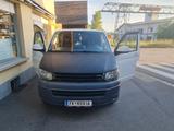 Volkswagen T5 Kombi - Volkswagen T5 Kombi: 8 Sitzer