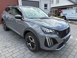 Peugeot 2008 Hybrid 136 Allure AHK 360Kamera - Peugeot 2008 Allure mit Hybrid-Antrieb (Benzin/Elektro)