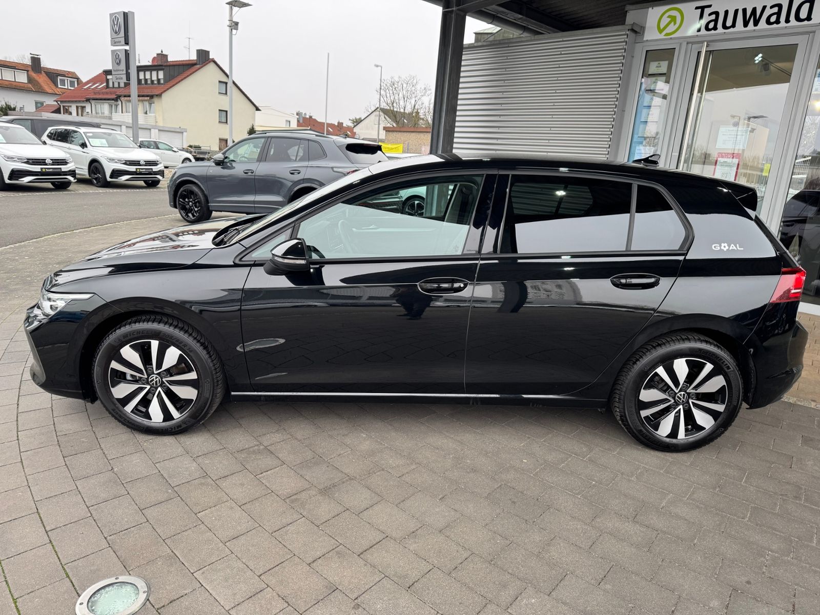 Volkswagen Golf - Bild 9