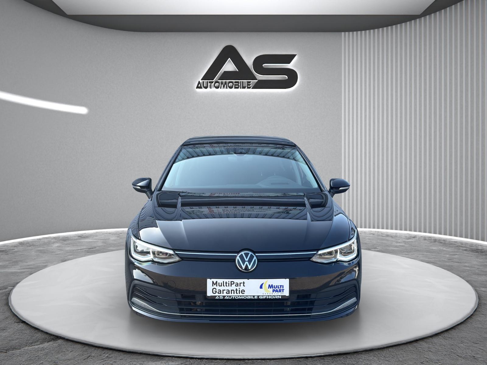 Volkswagen Golf VIII 2.0 TDI Move DSG Navi Pano Kamera ACC