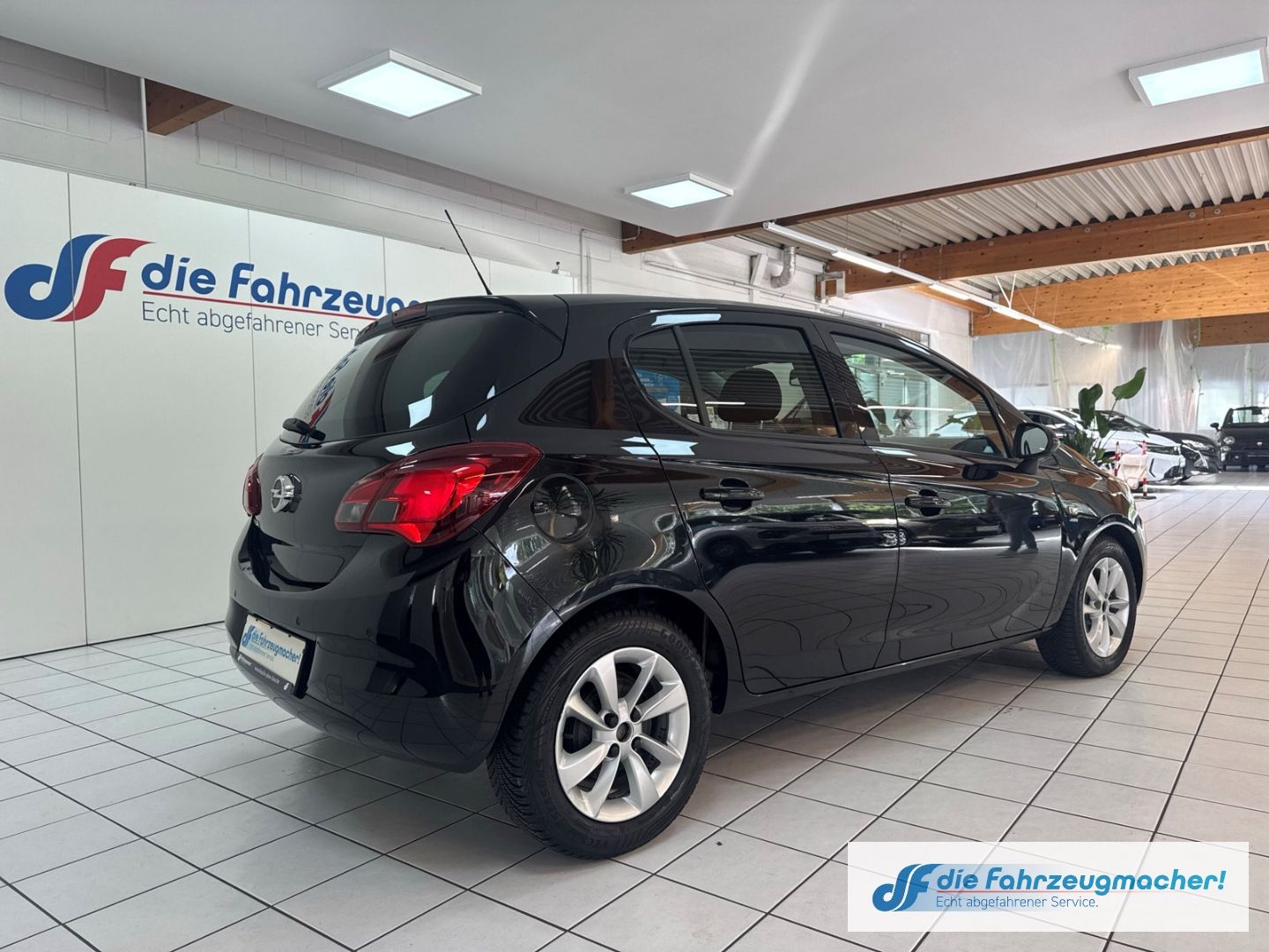Fahrzeugabbildung Opel Corsa E Active Apple CarPlay Android Auto SHZ Le
