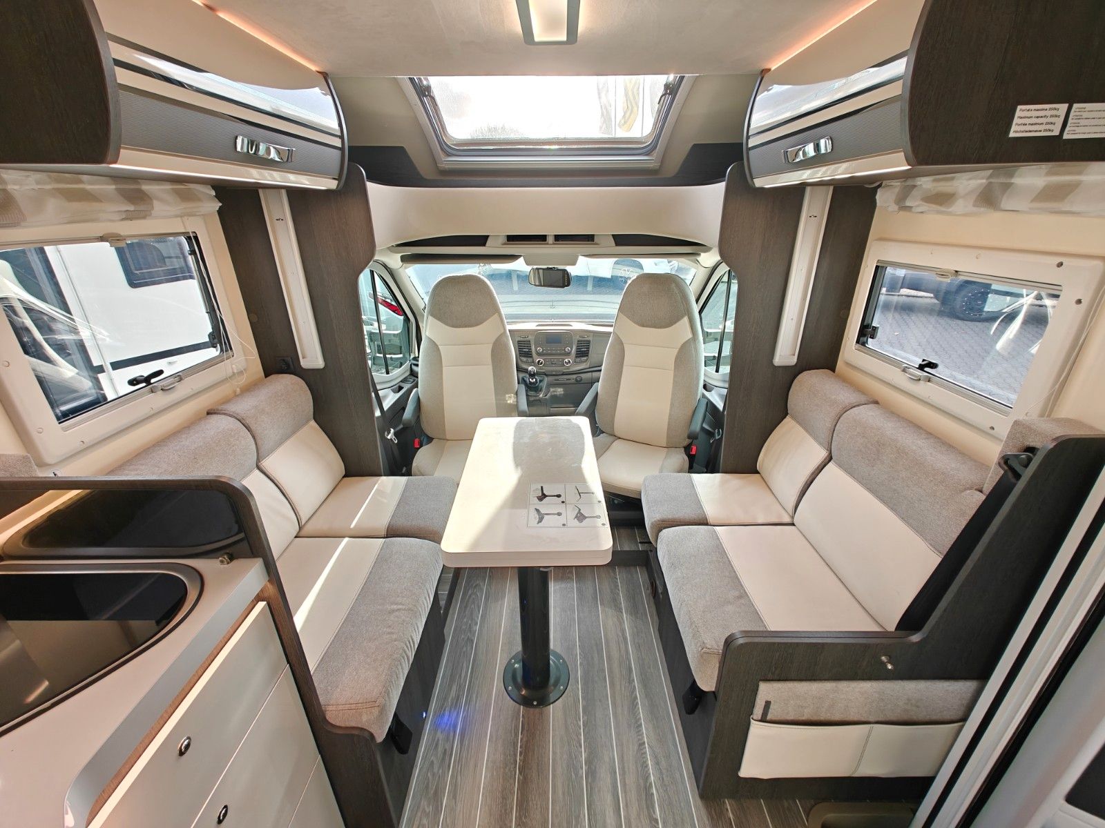 Fahrzeugabbildung Roller Team Kronos 287 TL - Face2Face, Hubbett, Einzelbetten