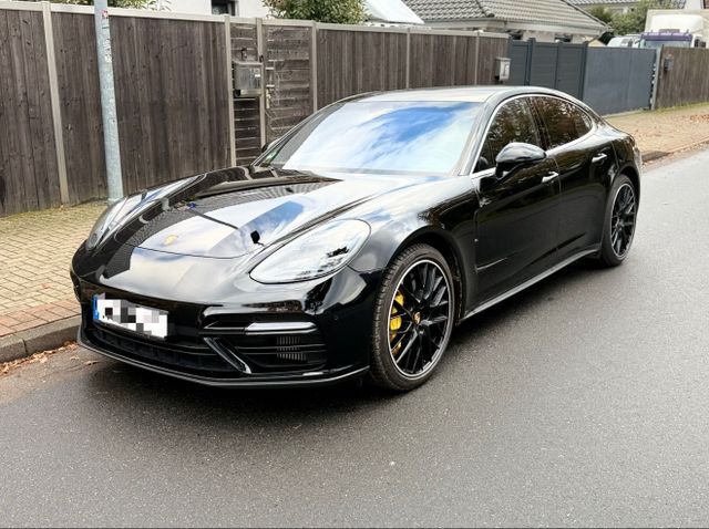 Porsche Panamera Turbo, mit neu service, mit mwst 19%