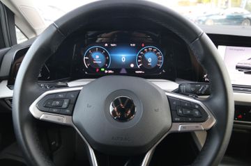 Volkswagen Golf - 11