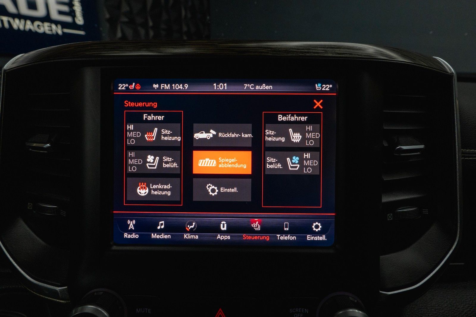 Fahrzeugabbildung Dodge RAM 5.7 V8 HEMI 4x4 NIGHT-Edition LARAMIE *LED*