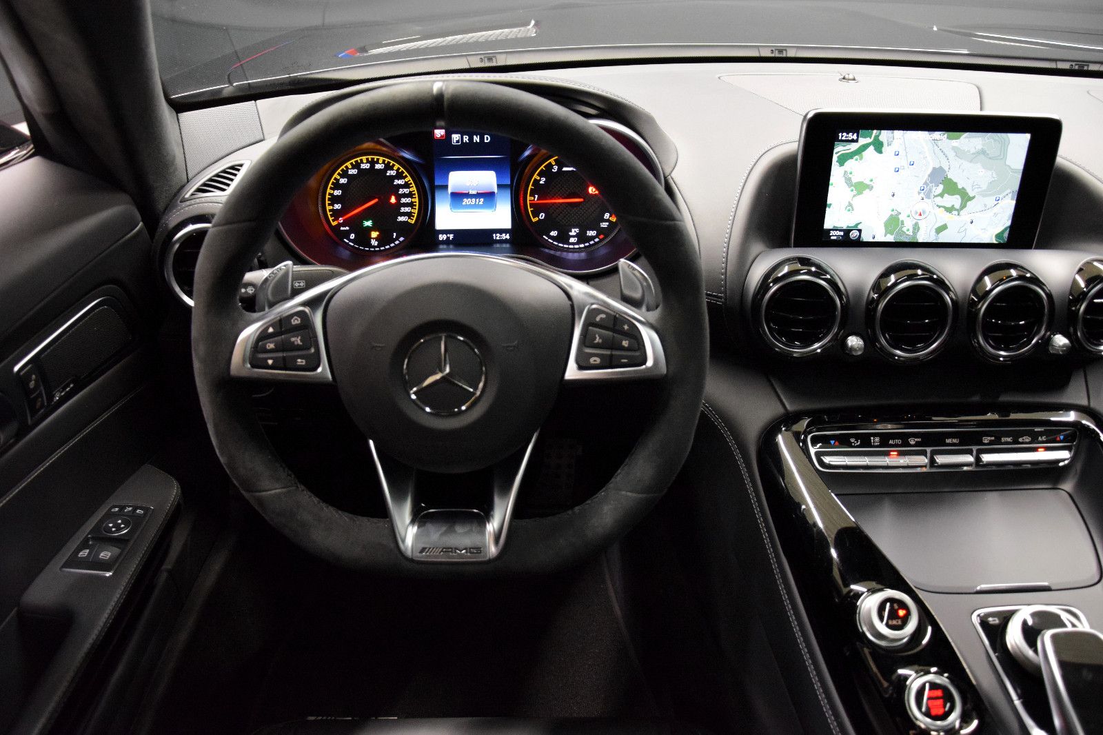 Fahrzeugabbildung Mercedes-Benz AMG GT S Pano Burmester Performance-Sitze 2.Hand