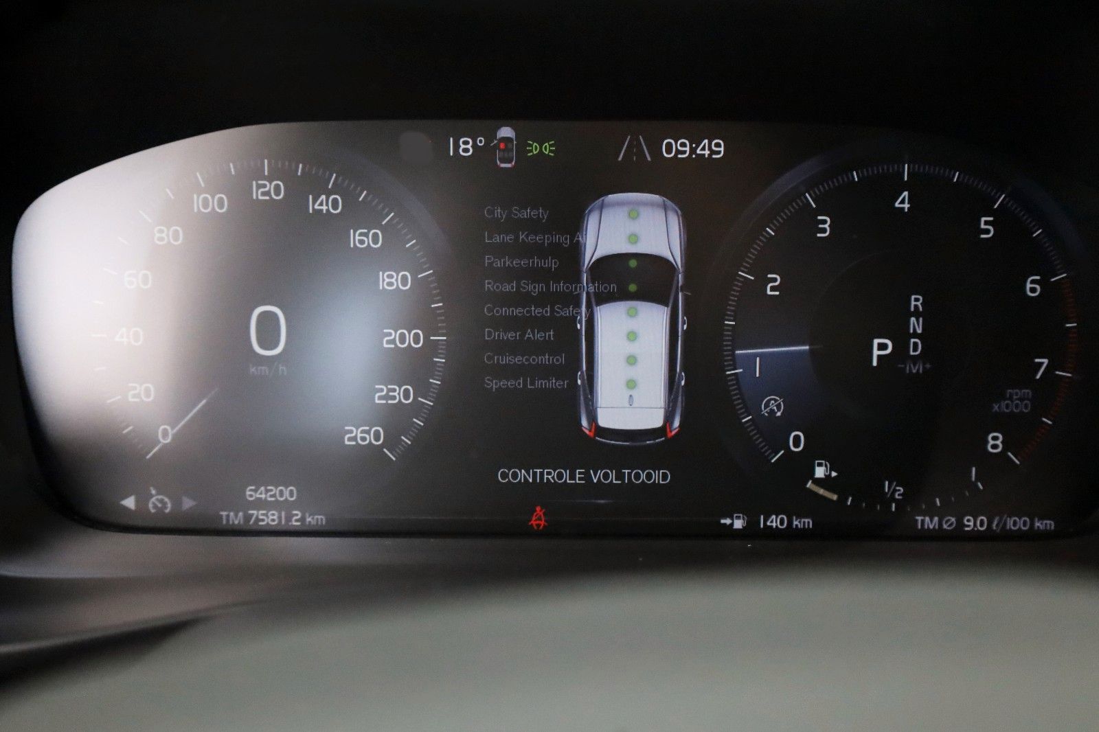 Fahrzeugabbildung Volvo XC40 Momentum Core,Navi,LED,PDC,DAB