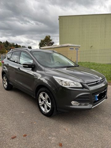 Ford Kuga II 2.0 d 150ps Schiebedach+Panorama AHK