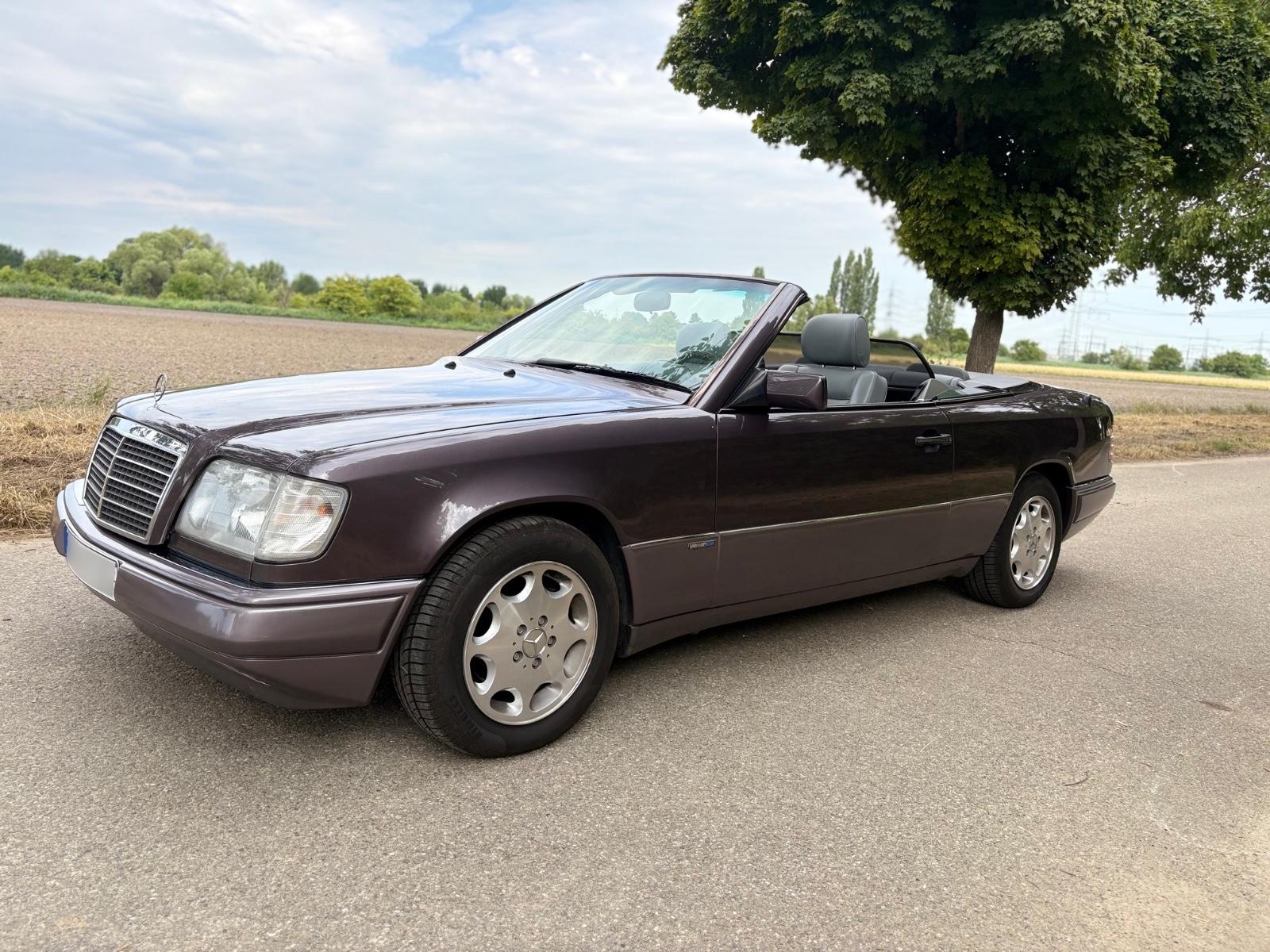 Mercedes-Benz Liebhaberfahrzeug Mercedes Benz E 220 Cabriolet