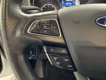 Ford Focus Turnier ST 250PS