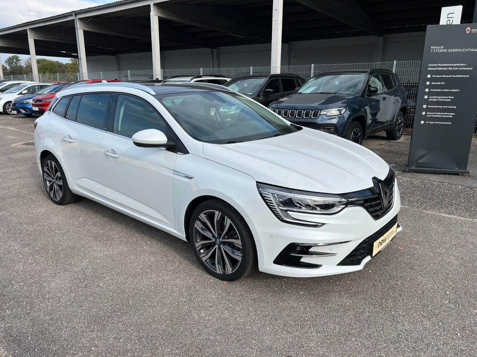Renault Megane IV Grandtour Intens  E-TECH Plug-in 160 imagem 3