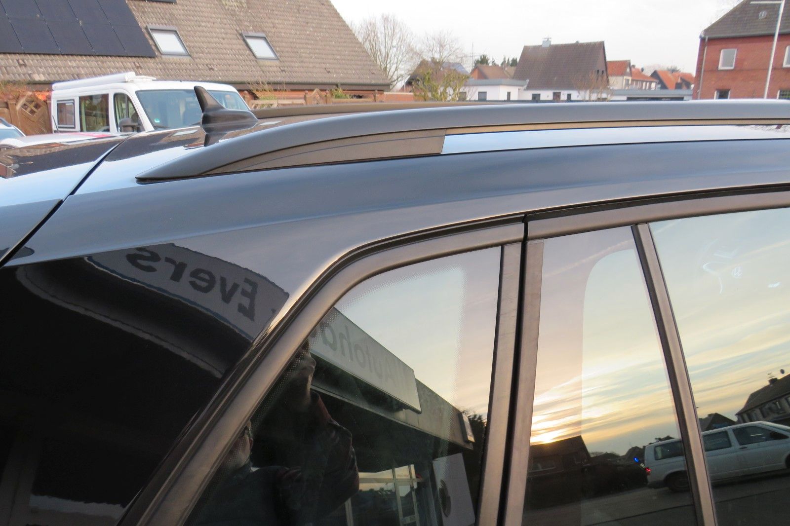 Fahrzeugabbildung Volkswagen Tiguan Life TDI DSG AHK NAVI KAMERA LED ACC GJ