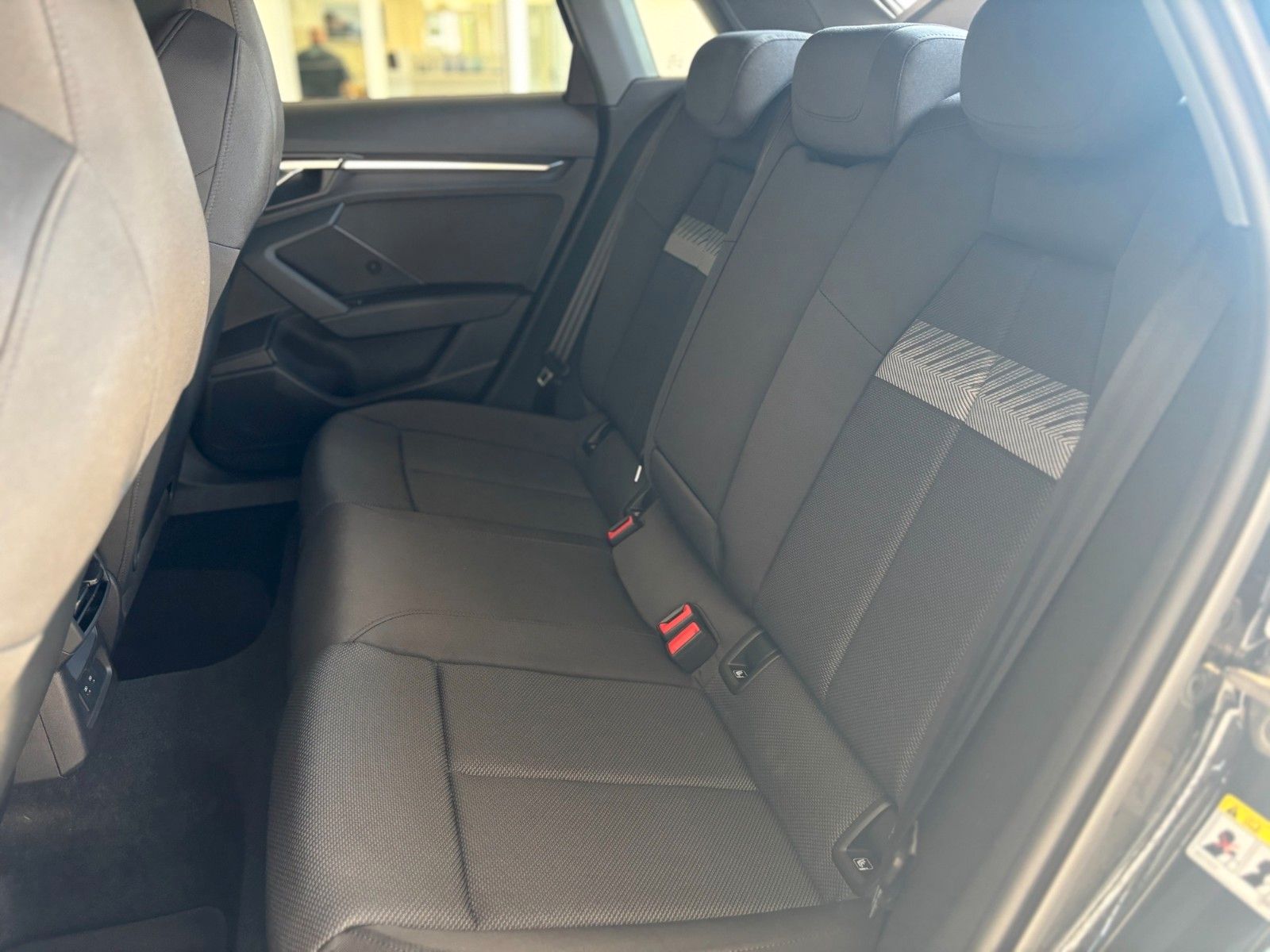 Fahrzeugabbildung Audi A3 Sportback 30 TFSI basis