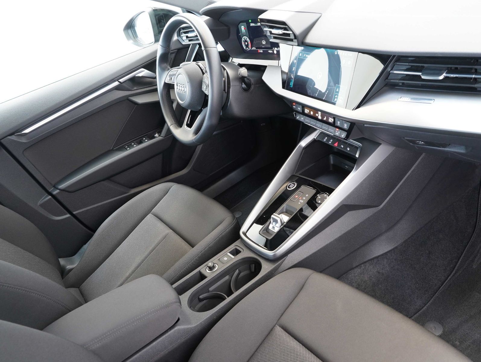 Fahrzeugabbildung Audi A3 Sportback 30 TDI S line LED/MMI/VIRTUAL/CAM