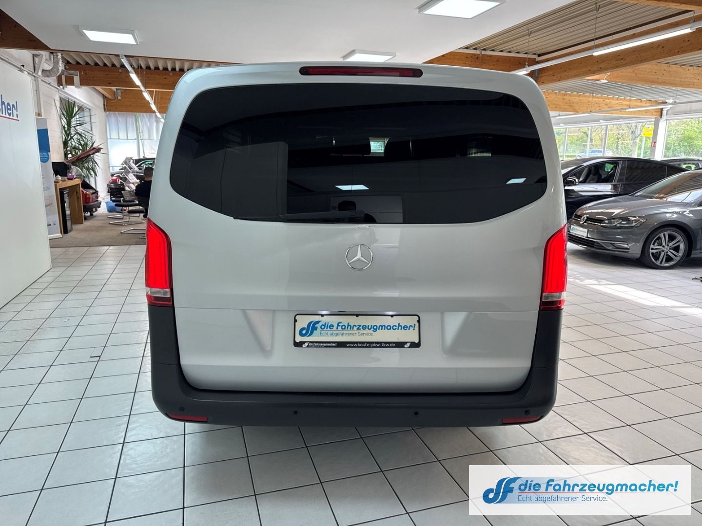 Fahrzeugabbildung Mercedes-Benz Vito Mixto 119 CDI 4x4 lang LED Navi *EXPORT