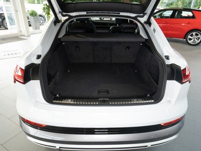 e-tron Sportback 50 quattro S line HUD Luft Pano