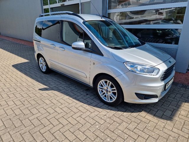 Ford Tourneo Courier Titanium+Alu+AHK+Klimaau.+Winter