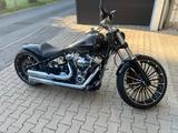 Harley-Davidson Breakout Custom Umbau mit Jekyll Hyde