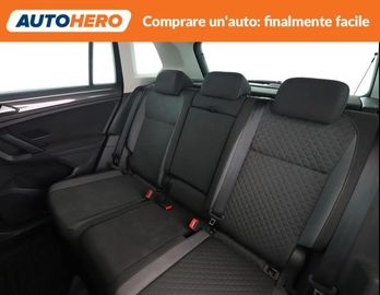 Volkswagen Tiguan - 9