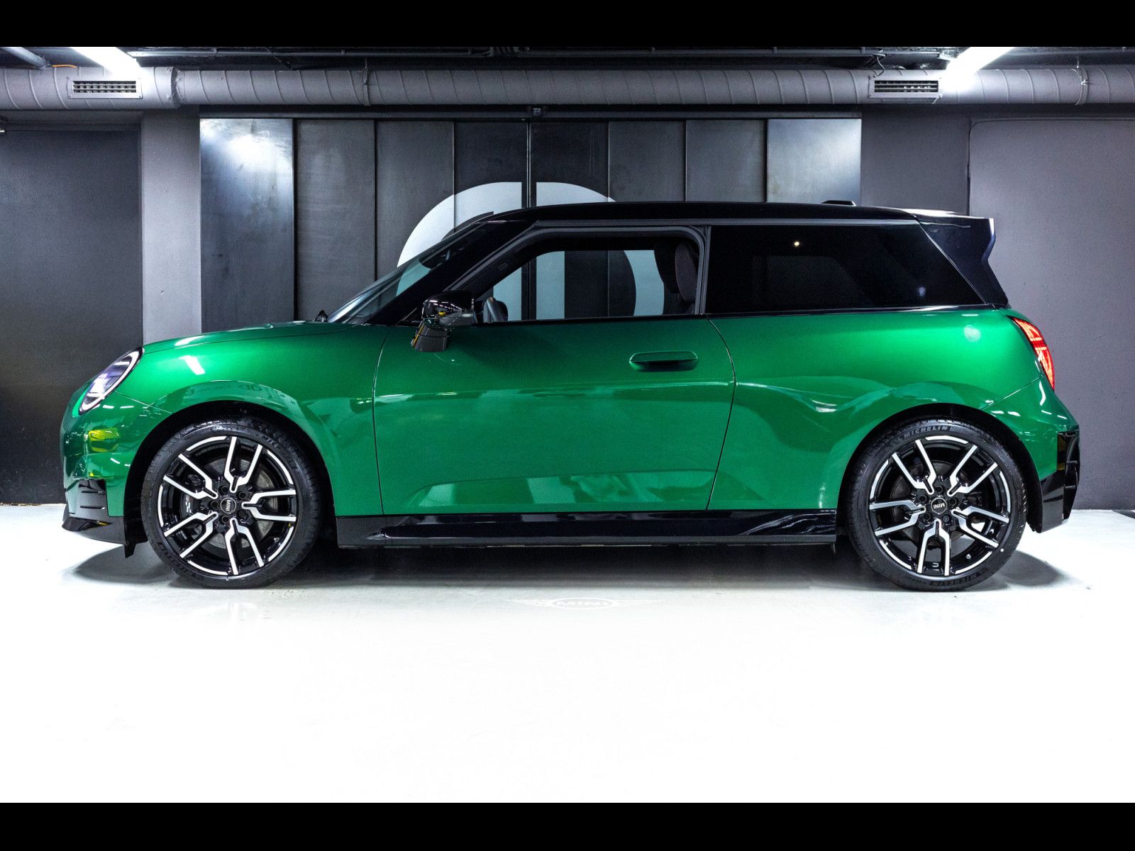 MINI Cooper E 3-TÜRER°PACK JOHN COOPER WORKS°PACK M imagem 2