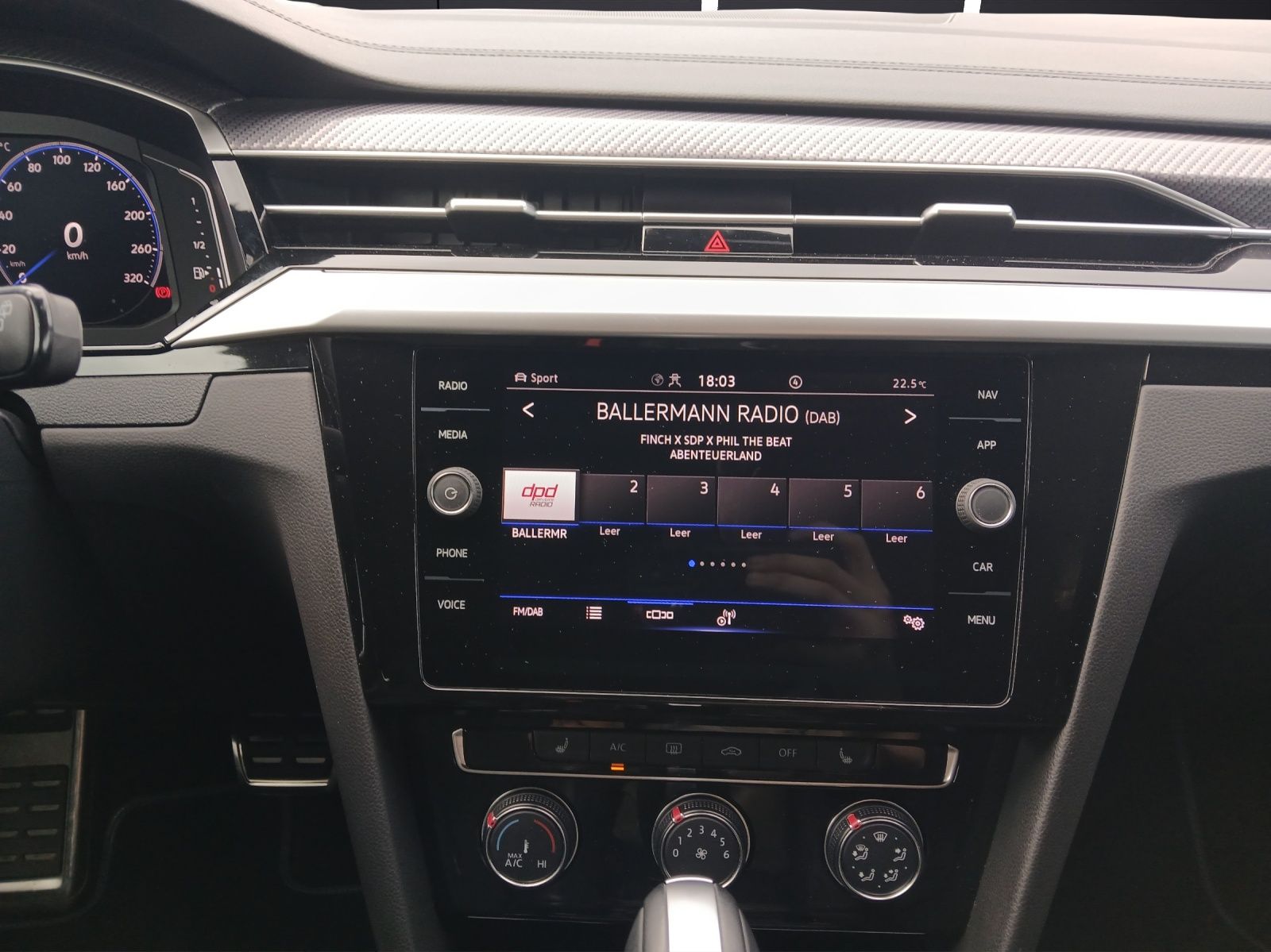 Fahrzeugabbildung Volkswagen Arteon SB R 4M R-Line Matrix AHK Navi  Pano HUD