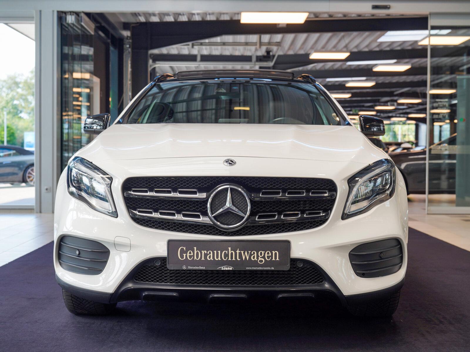 Mercedes-Benz GLA 250 4M AMG Line Night Panorama LED AHK Memo