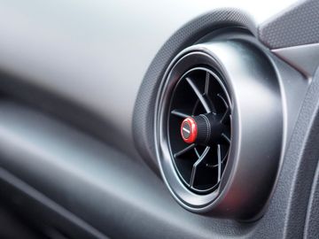 Bild 16 Hyundai Kona N Line Navi DAB Kamera ALU KRELL-Sound