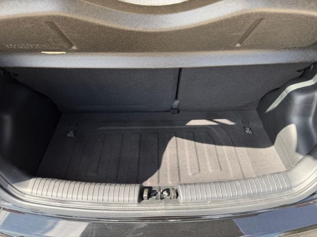 Fahrzeugabbildung Hyundai i10 Classic Soundsystem Klimaautom Allwetterreif