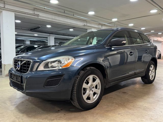 Volvo XC60 Momentum 2WD Klima~Automatik~Tempomat