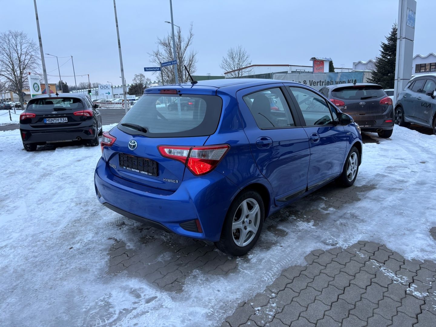 Fahrzeugabbildung Toyota Yaris Hybrid Comfort KLIMA PDC v/h